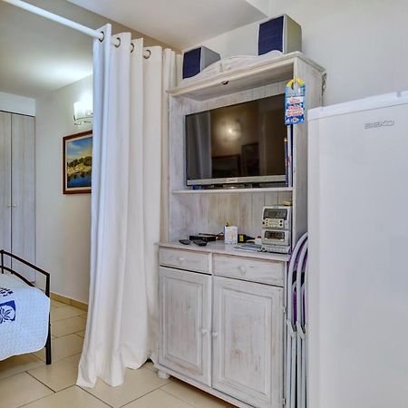 Apartment Neno - Terrace & Parking Veli Lošinj المظهر الخارجي الصورة