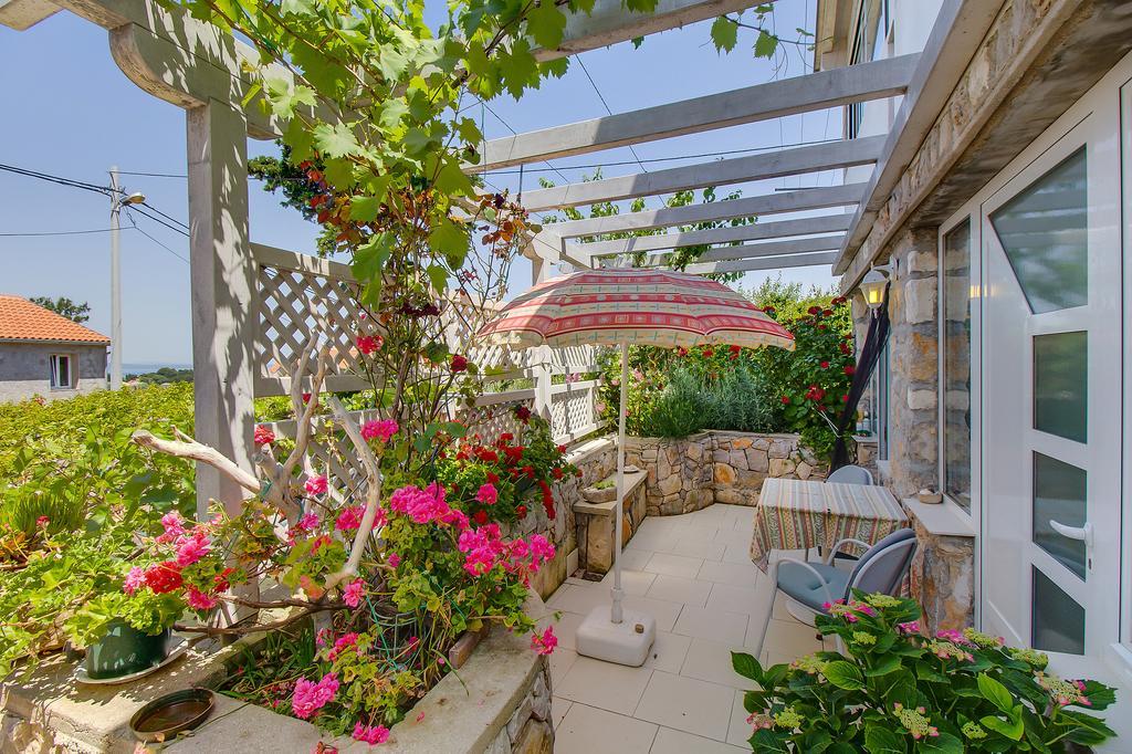 Apartment Neno - Terrace & Parking Veli Lošinj المظهر الخارجي الصورة