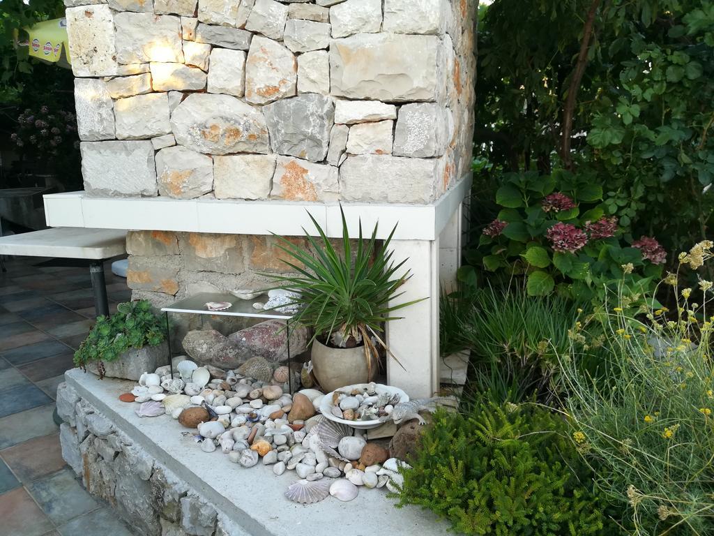 Apartment Neno - Terrace & Parking Veli Lošinj المظهر الخارجي الصورة