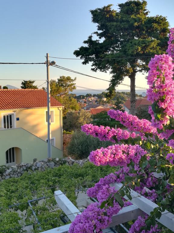 Apartment Neno - Terrace & Parking Veli Lošinj المظهر الخارجي الصورة