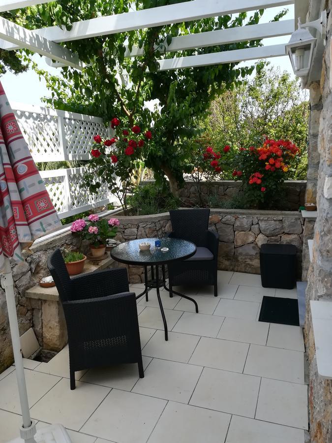 Apartment Neno - Terrace & Parking Veli Lošinj المظهر الخارجي الصورة